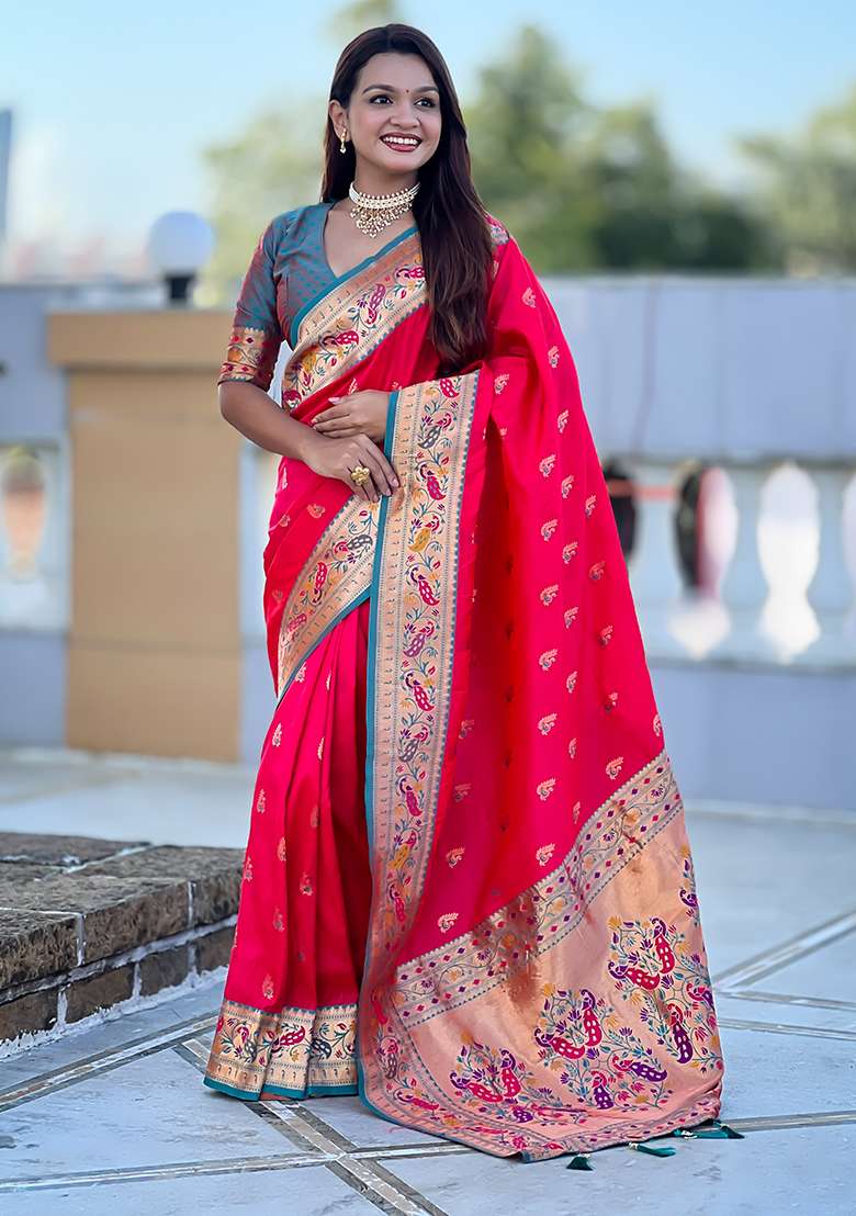 Pink Woven Silk Blend Saree Set for Diwali and Festive Wear - Indya