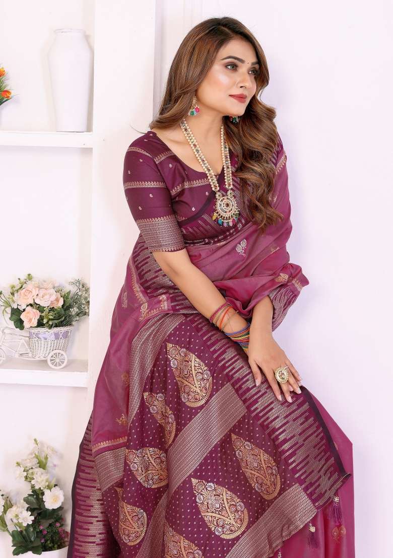 Pink Woven Silk Blend Saree Set for Diwali | Wedding & Festive Wear - Indya