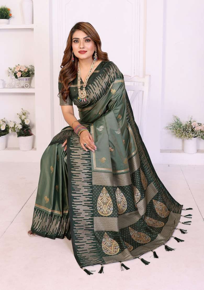 Green Woven Silk Blend Saree Set for Diwali | Wedding & Festive Wear - Indya