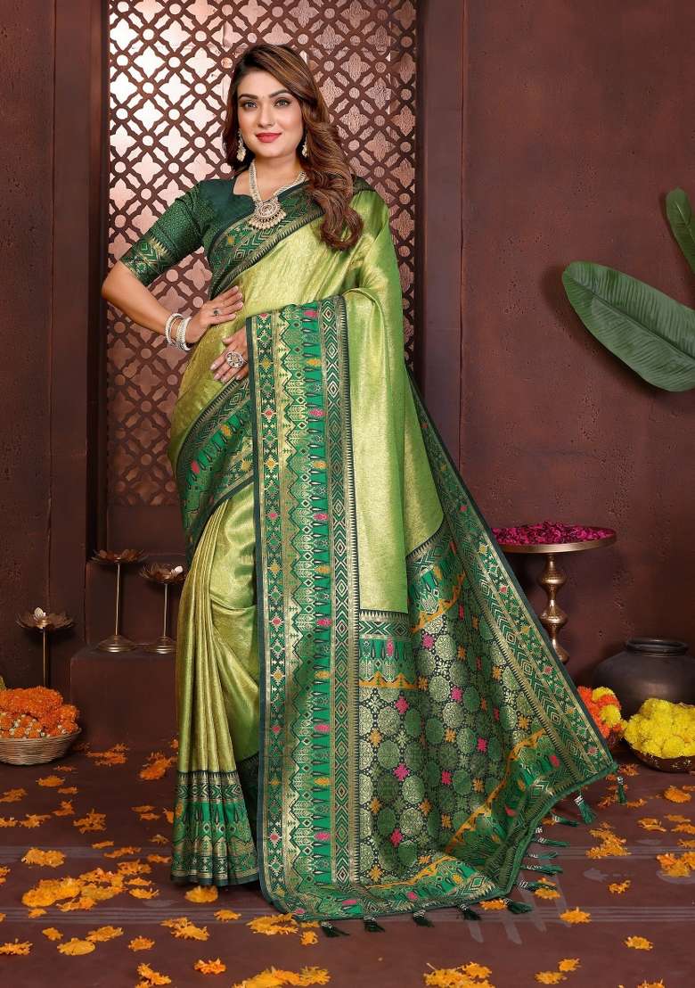 Green Woven Silk Blend Saree Set for Diwali and Festive Wear - Indya