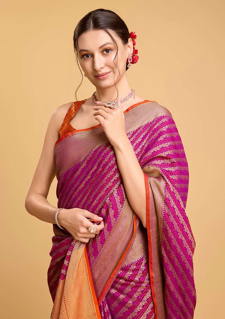 Rani Pink Patola Weaving Silk Blend Saree Set for Diwali | Wedding & Festive Wear - Indya