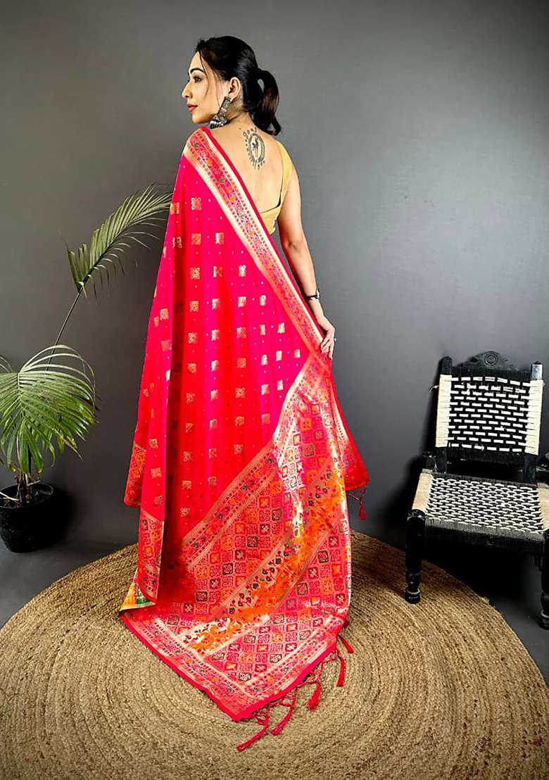 Coral Pink Meenakari Weaving Silk Blend Saree Set for Diwali and Festive Wear - Indya