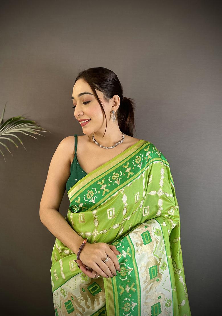 Pear Green Motif Silk Saree Set - Indya