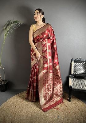 Brown Jacquard Weaving Silk Saree Set