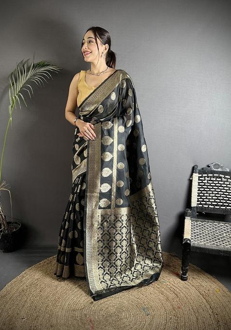 Black Jacquard Weaving Silk Saree Set