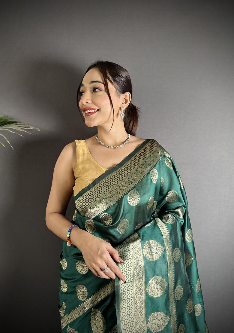 Green Jacquard Weaving Silk Saree Set - Indya
