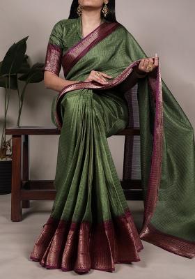 Mehendi Printed Dola Chex Saree Set