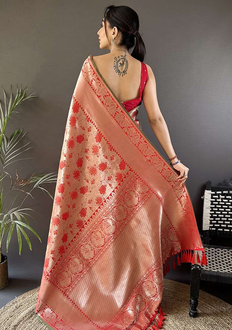 Peach Flower Jall Pattern Silk Blend Saree Set for Diwali | Wedding & Festive Wear - Indya