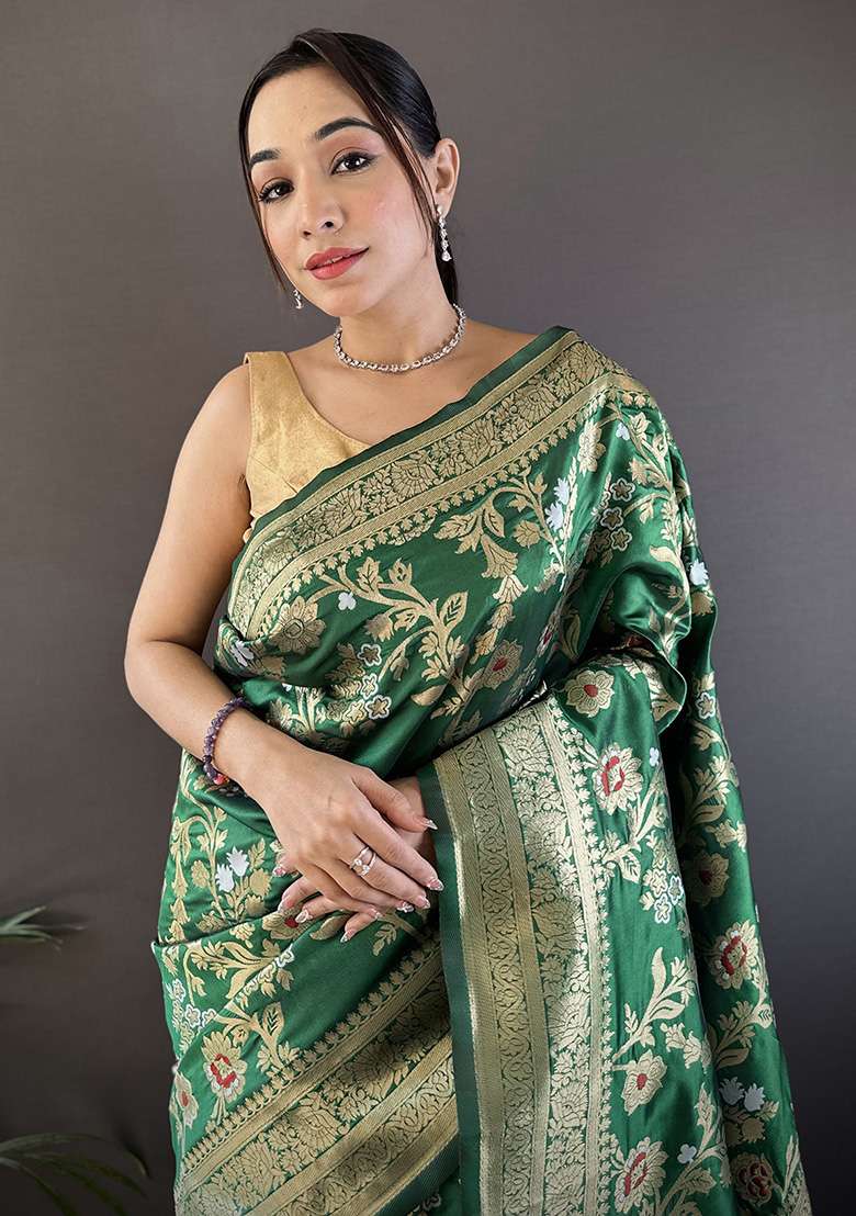 Green Floral & Ethnic Motifs Design Silk Blend Saree Set for Diwali | Wedding & Festive Wear - Indya