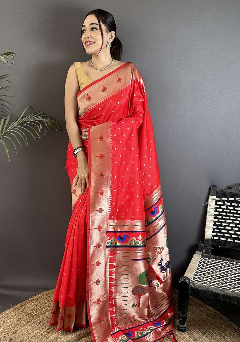 Red Peacock & Floral Motifs Silk Blend Saree Set for Diwali | Wedding & Festive Wear - Indya