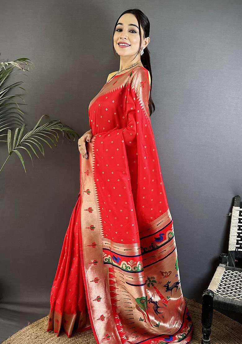 Red Peacock & Floral Motifs Silk Blend Saree Set for Diwali | Wedding & Festive Wear - Indya