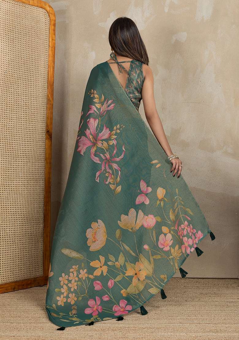 Green Embroidery Silk Blend Saree Set for Diwali and Festive Wear - Indya