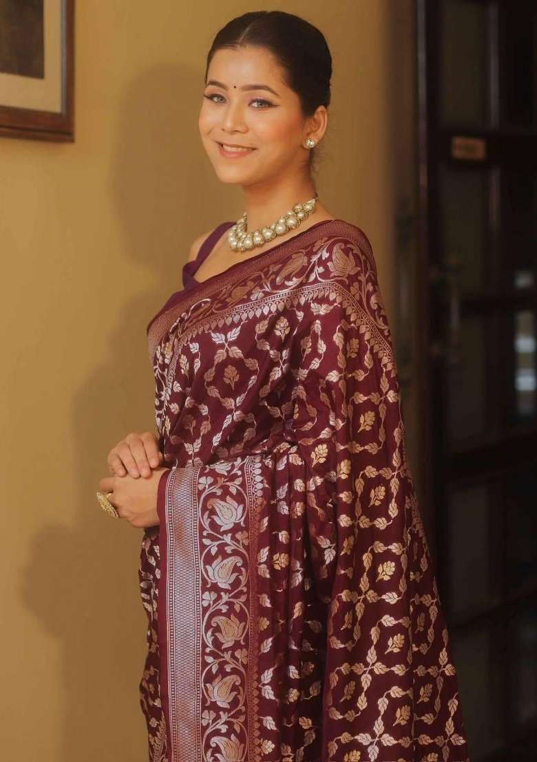 Maroon Embroidery Silk Blend Saree Set for Diwali and Festive Wear - Indya