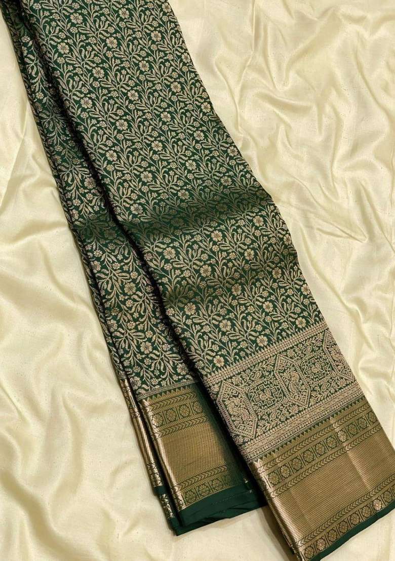 Green Embroidery Silk Blend Saree Set for Diwali and Festive Wear - Indya