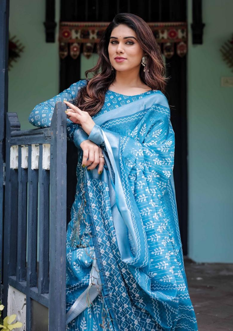 Blue Embroidery Linen Saree Set - Indya