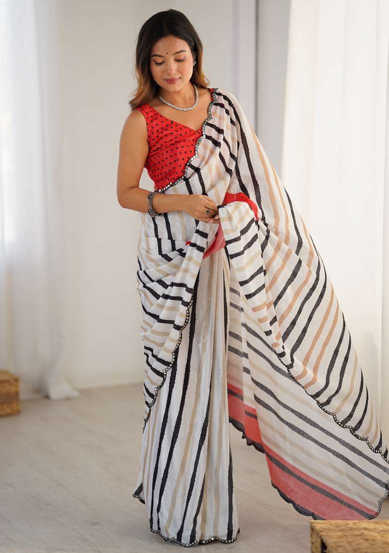 Off White Silk Blend Saree Set with Gota Patti for Diwali | Wedding & Festive Wear - Indya