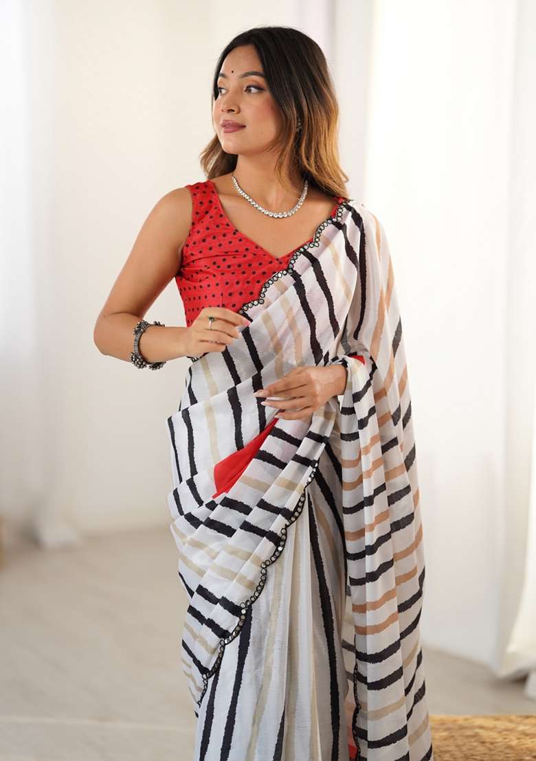 Off White Silk Blend Saree Set with Gota Patti for Diwali | Wedding & Festive Wear - Indya