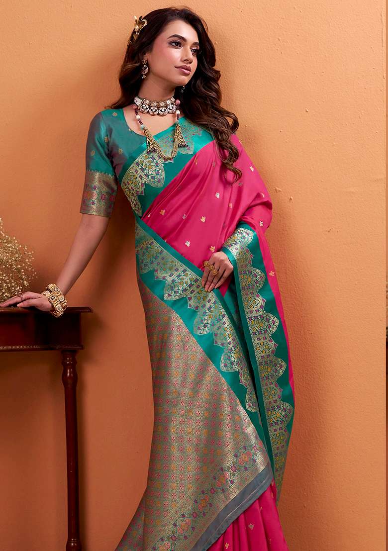 Magenta Woven Silk Blend Saree Set - Indya