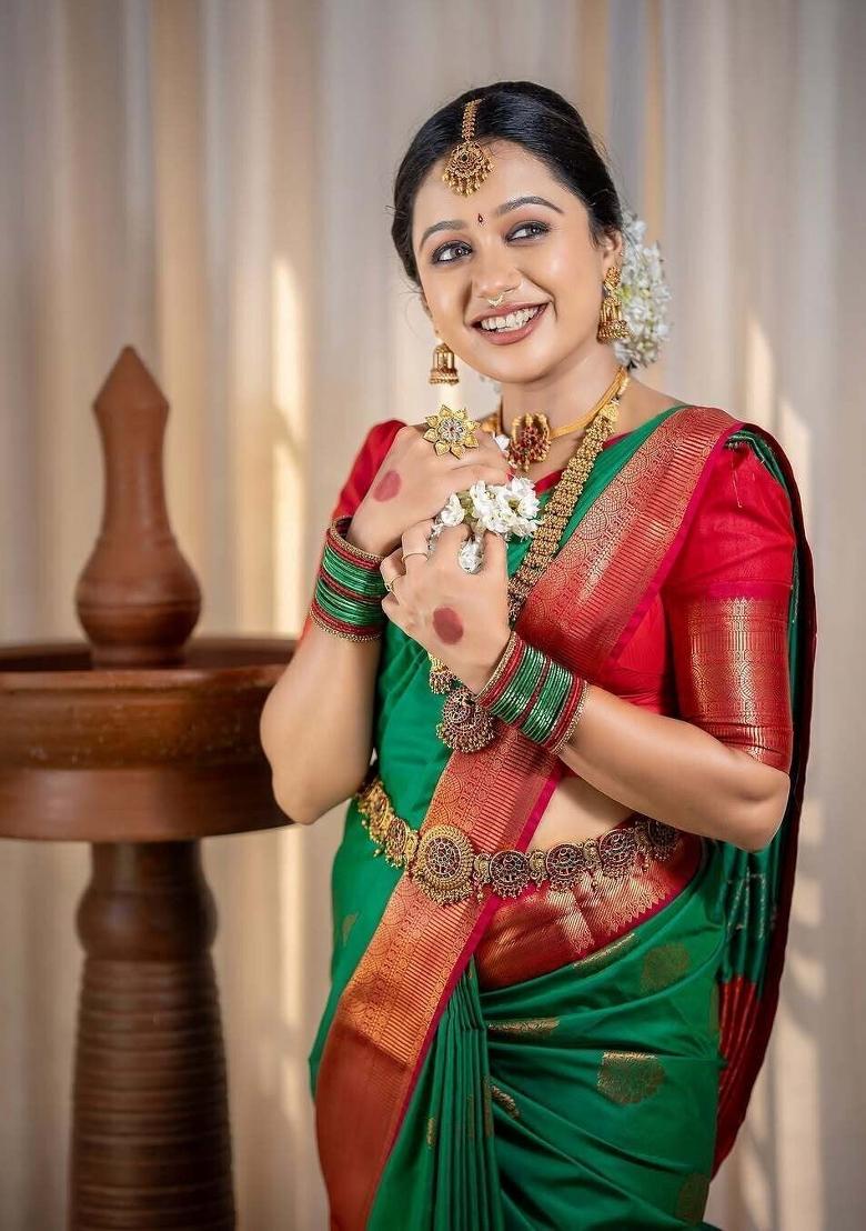 Green And Red Woven Silk Sarees - Indya