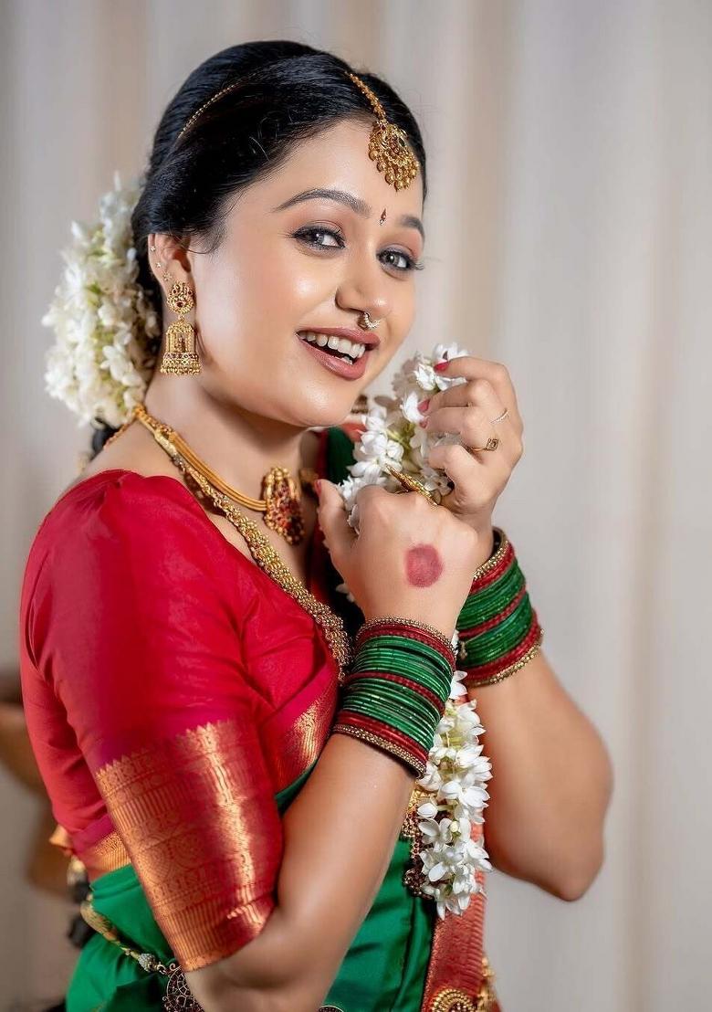 Green And Red Woven Silk Sarees - Indya