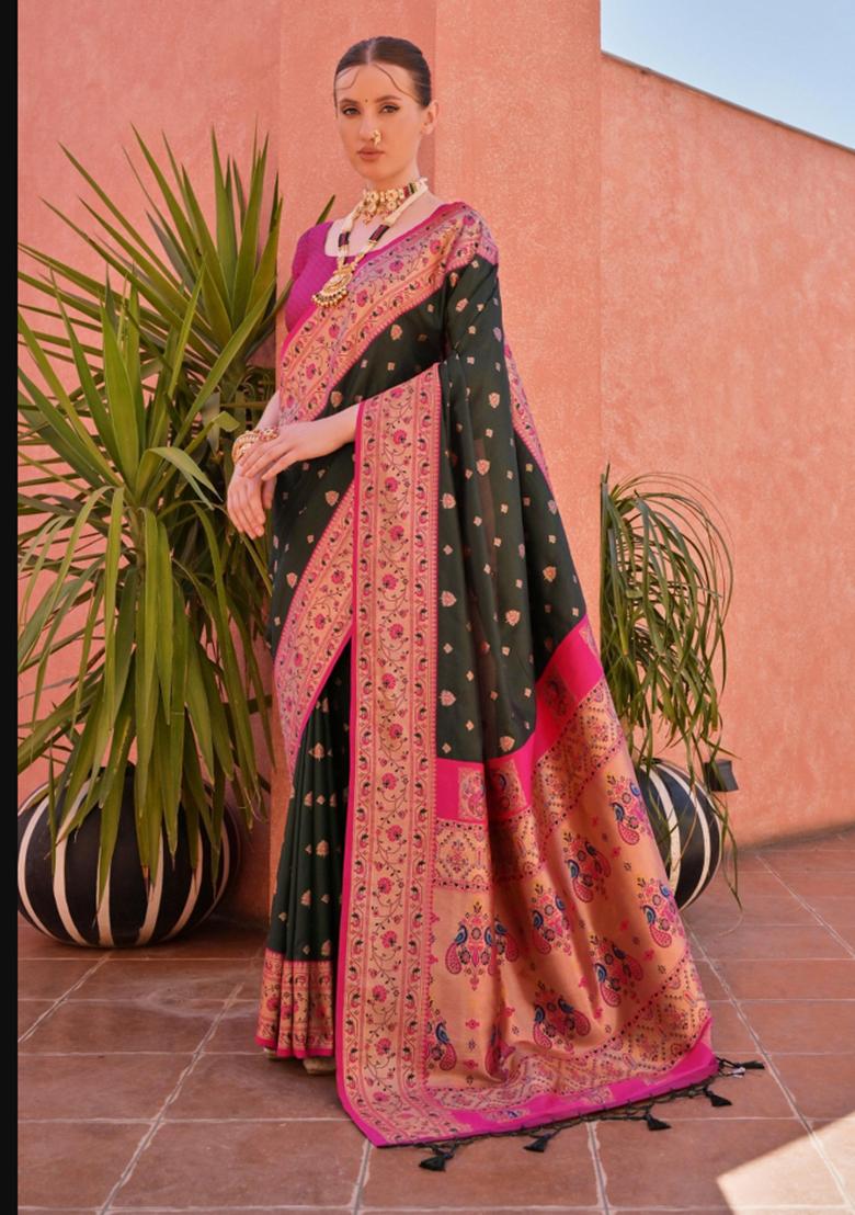 Black And Pink Jacquard Work Silk Saree Set - Indya
