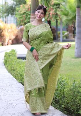 Pista Weaving Work Silk Saree Set