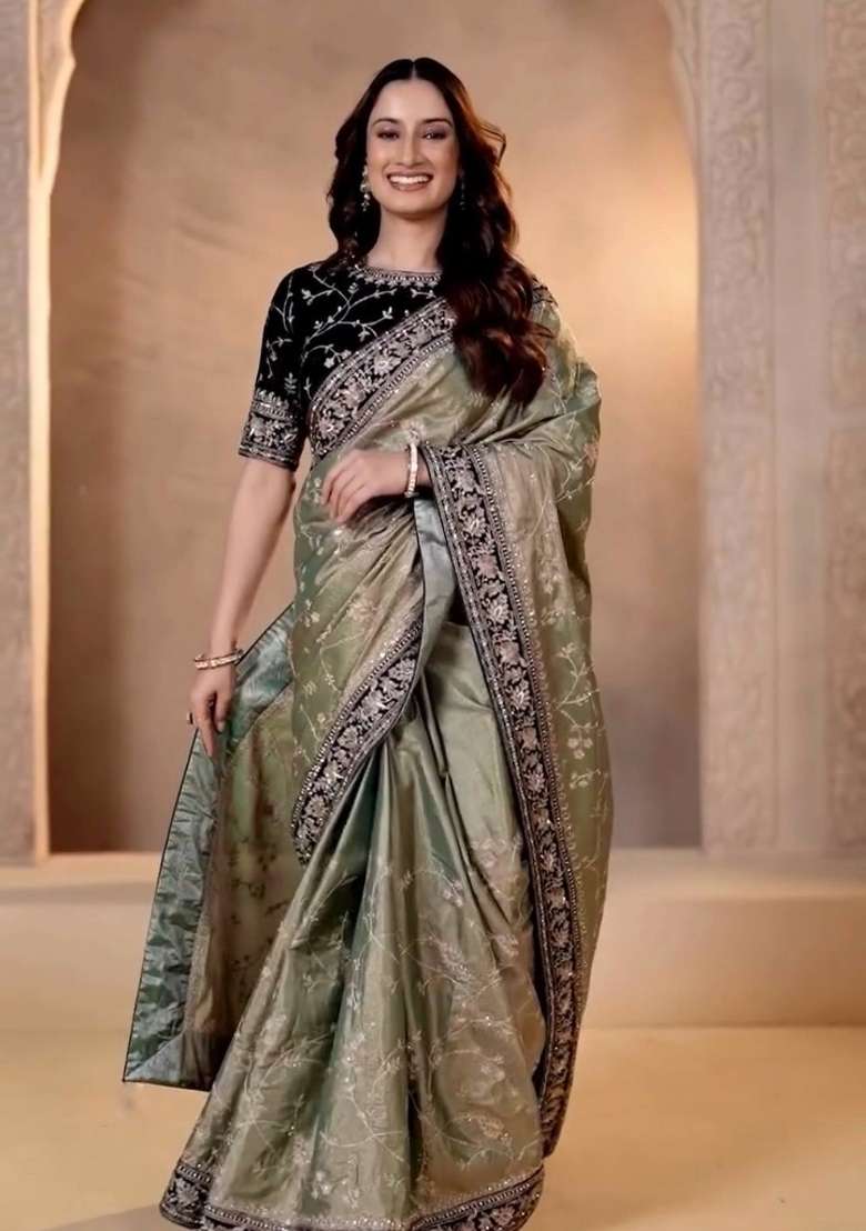 Green Polyester Saree Set with Embroidered for Diwali | Wedding & Festive Wear - Indya