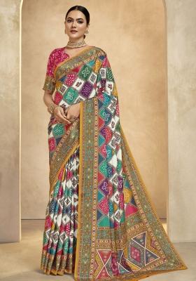 Multicolor Abstract Crepe Saree Set