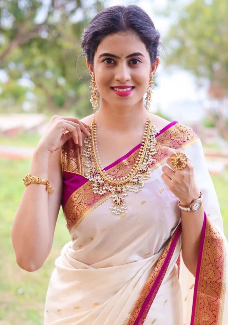 White Jacquard Work Silk Saree Set - Indya