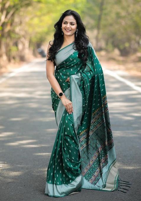 Green Jacquard Work Silk Saree Set