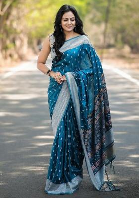 Rama Jacquard Work Silk Saree Set