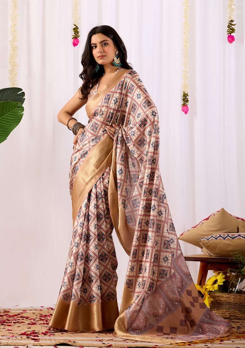 Cream Geometric Print Silk Blend Saree Set for Diwali and Festive Wear - Indya