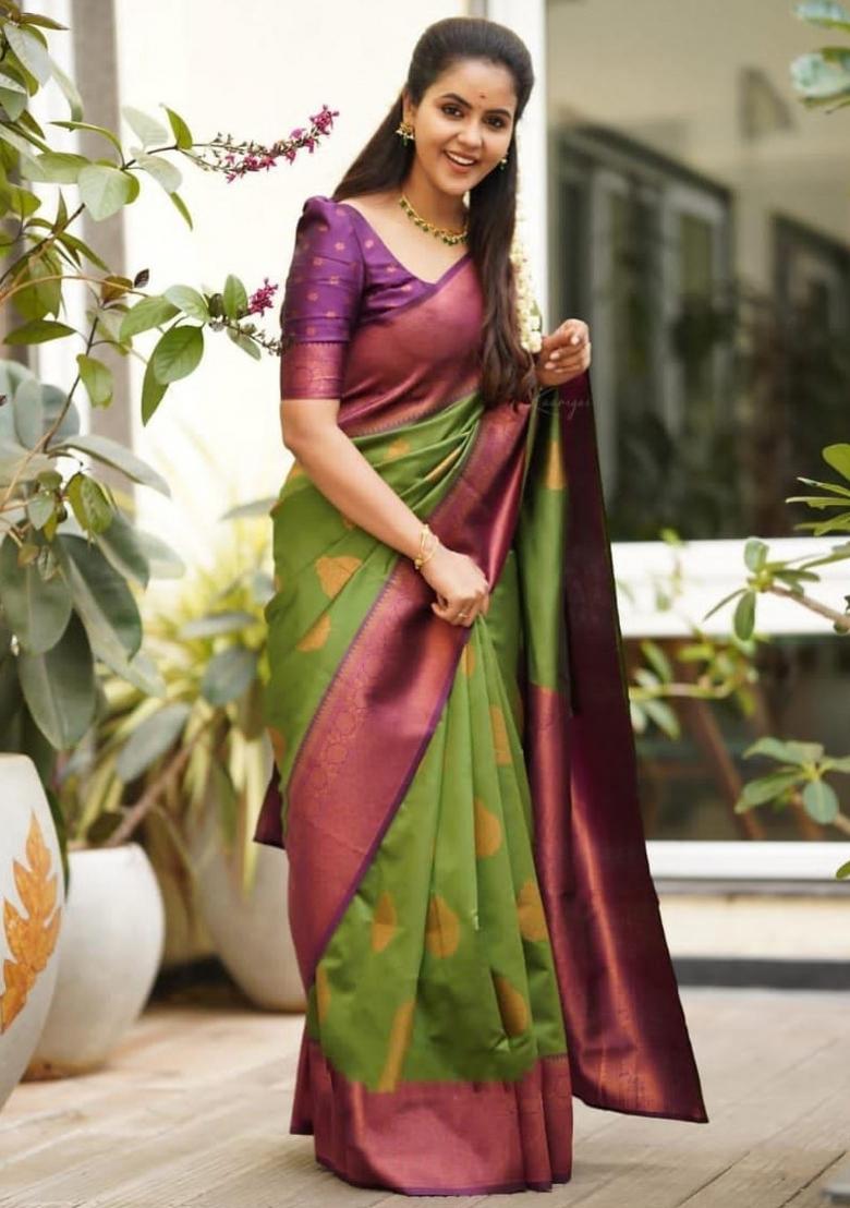 Green Jacquard Silk Saree Set - Indya