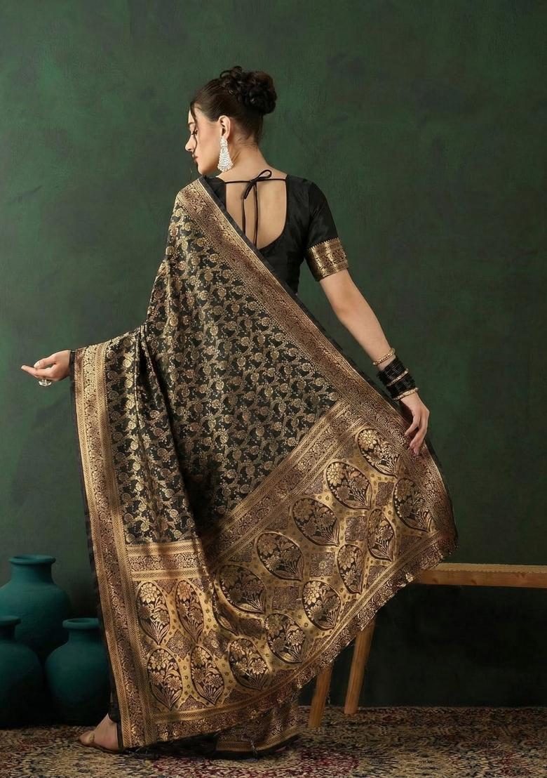 Black Jacquard Silk Saree Set - Indya