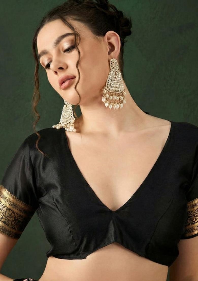 Black Jacquard Silk Saree Set - Indya