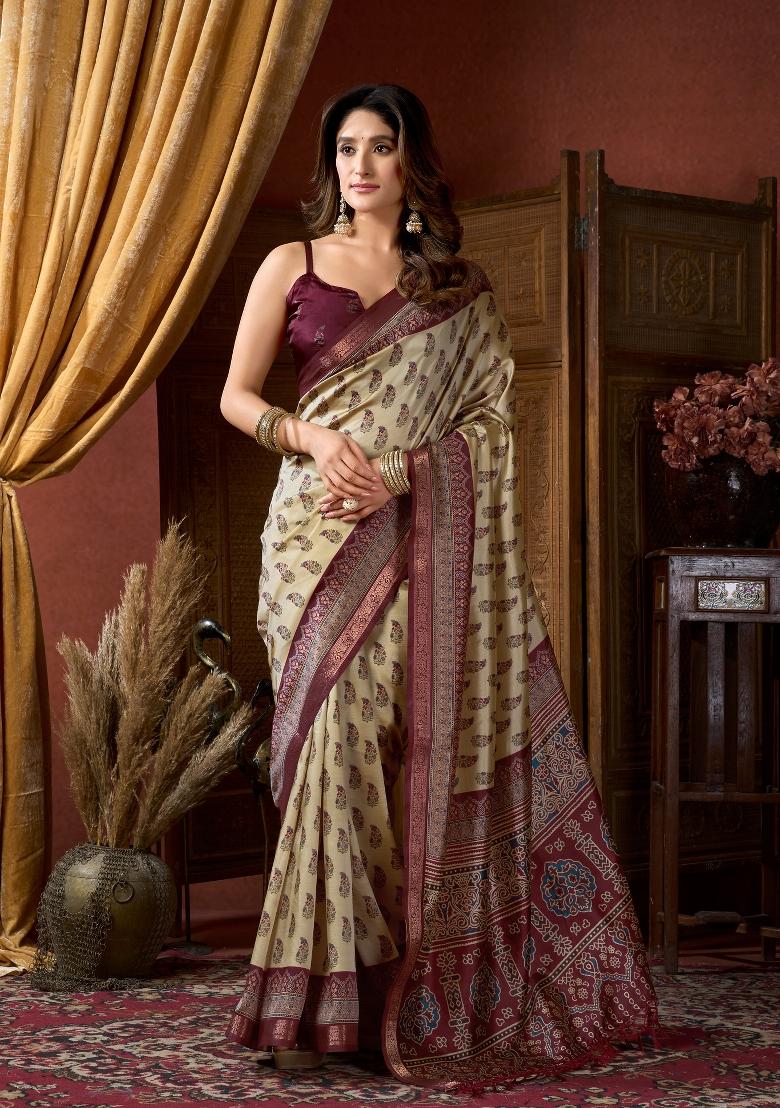 Ivory Digital Print Poly Blended Saree Set - Indya