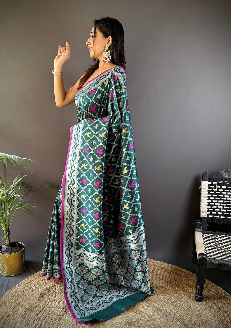 Dark Green Woven Silk Saree Set - Indya