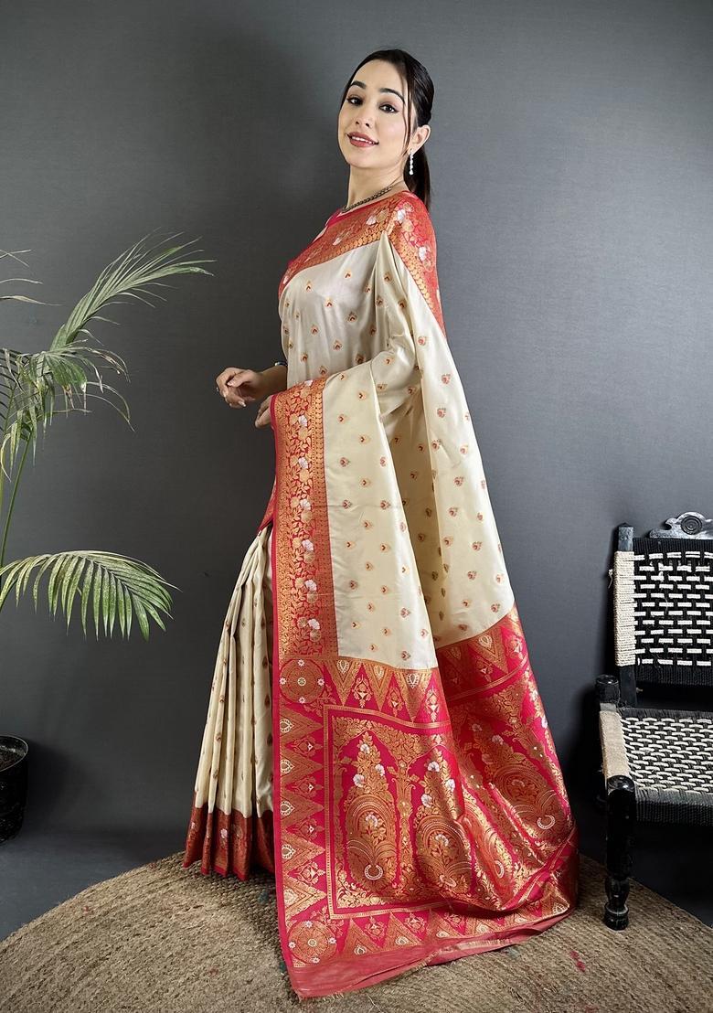 Off White Motif Silk Saree Set - Indya