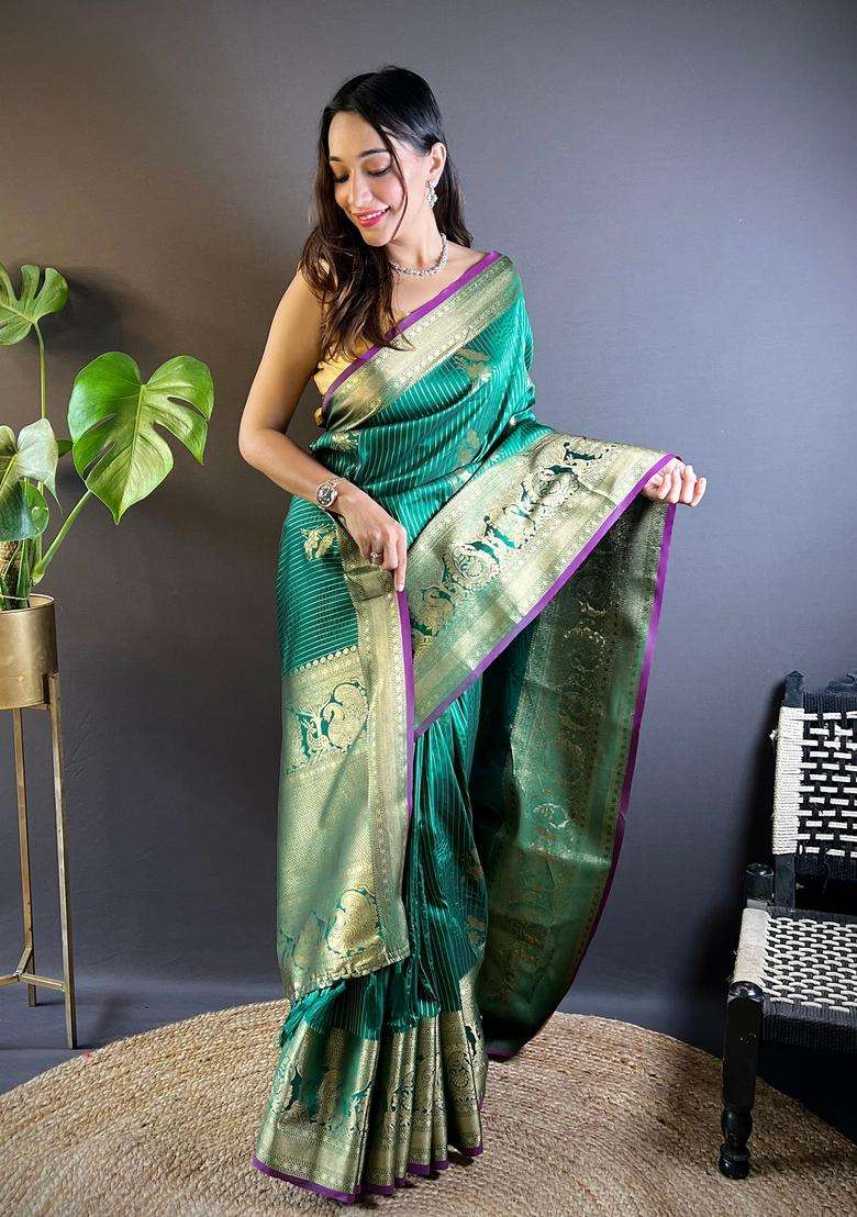 Green Motif Silk Blend Saree Set for Diwali and Festive Wear - Indya