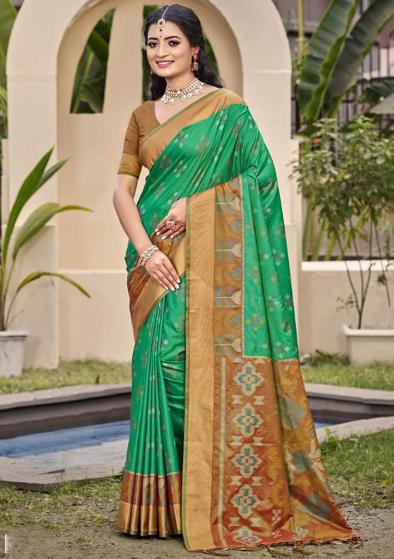 Green Floral Print Pochampally Saree Set - Indya