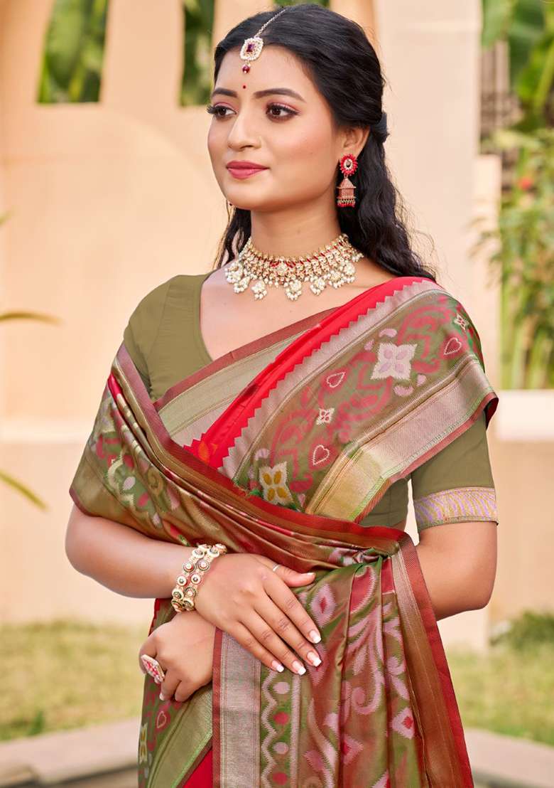 Red Floral Print Pochampally Saree Set - Indya