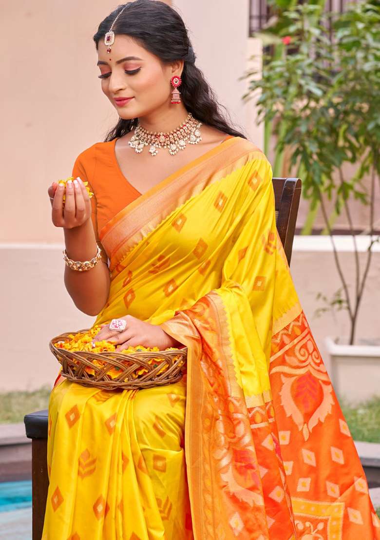 Yellow Floral Print Pochampally Saree Set - Indya