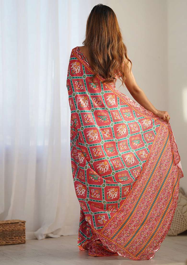 Red And Green Chinon Blend Saree Set with Mirror Work for Diwali | Wedding & Festive Wear - Indya
