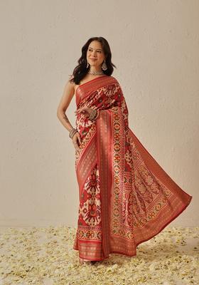 Beige Jacquard Silk Saree Set