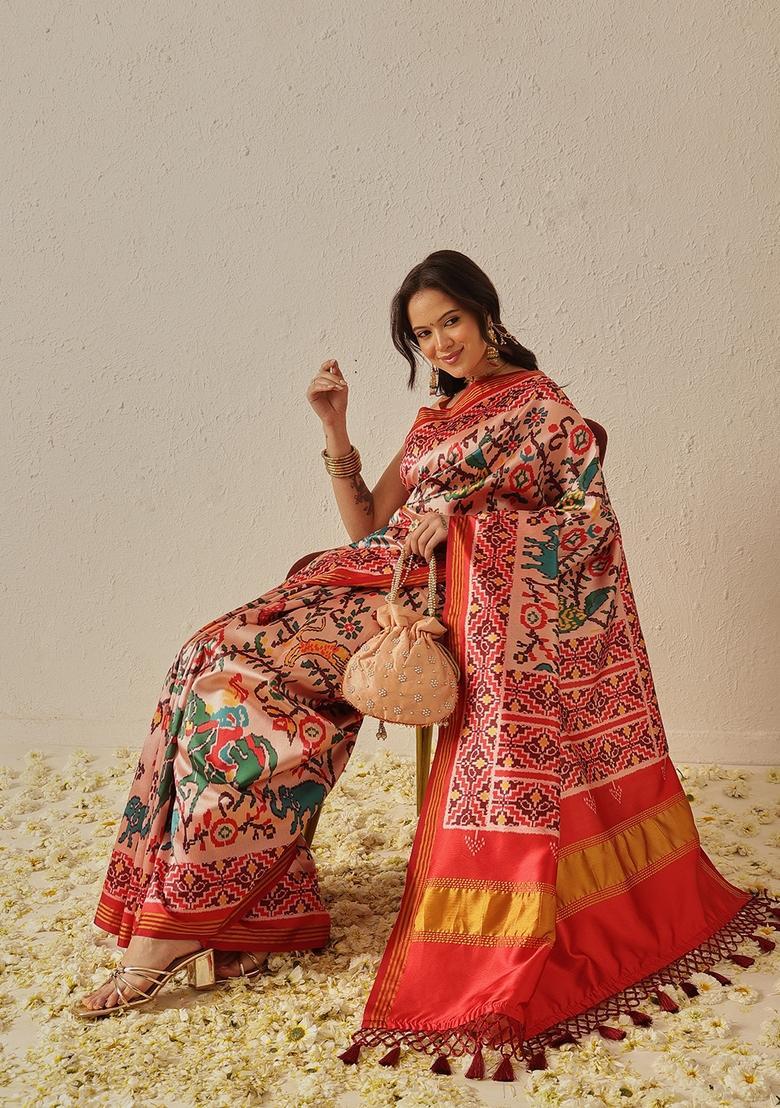 Off White Lagdi Patta Silk Saree Set - Indya