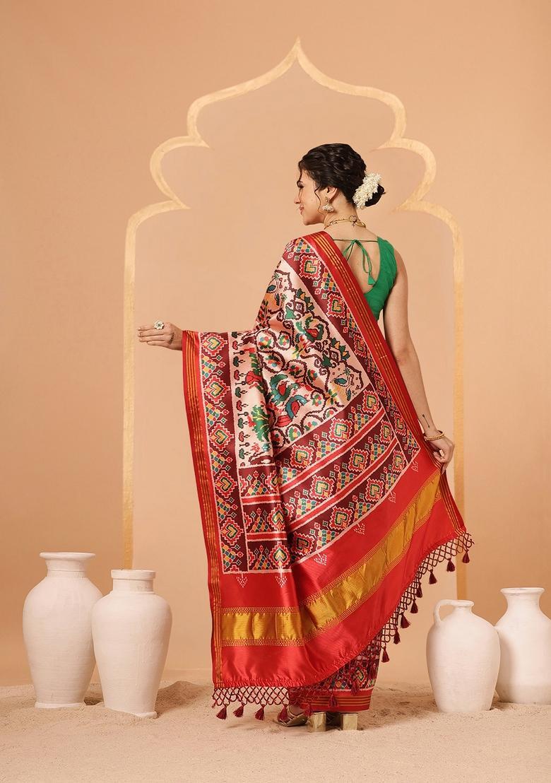 Off White Lagdi Patta Silk Saree Set - Indya