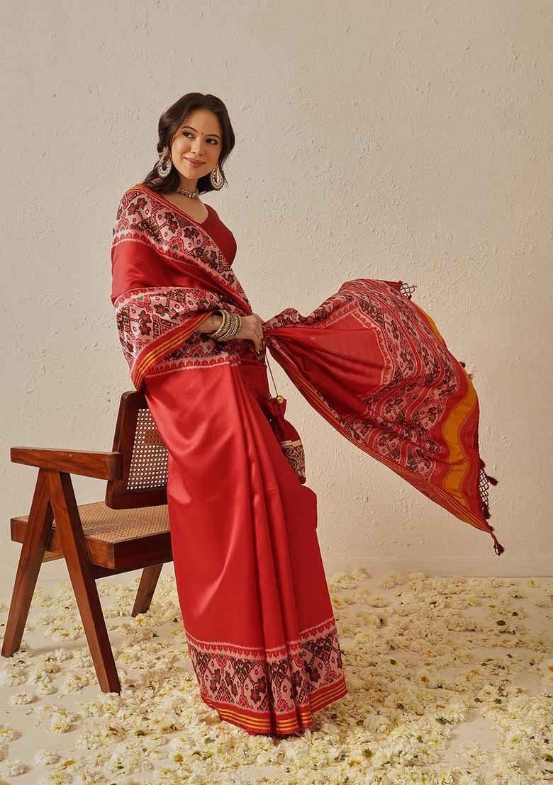 Red Motif Silk Saree Set - Indya