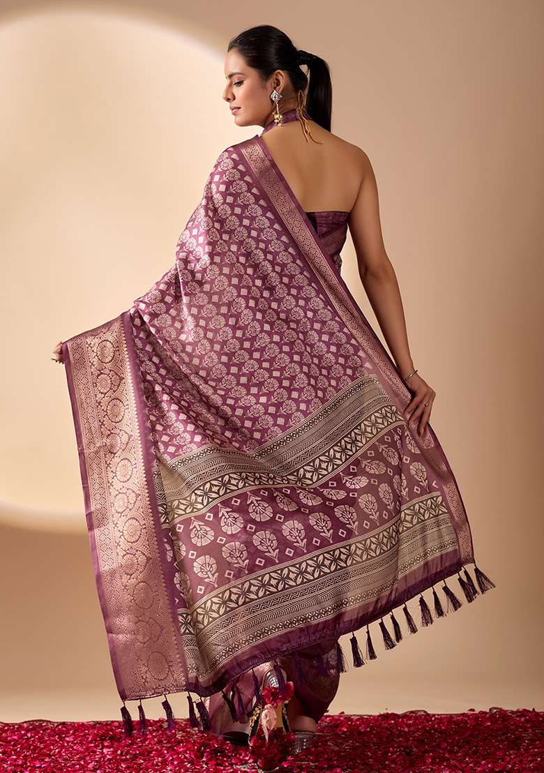 Mauve Weaving Silk Blend Saree Set for Diwali and Festive Wear - Indya