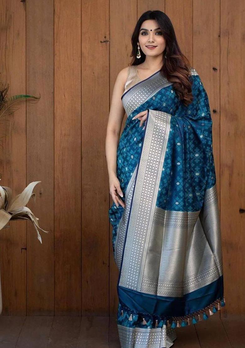 Blue Embroidery Silk Saree Set - Indya