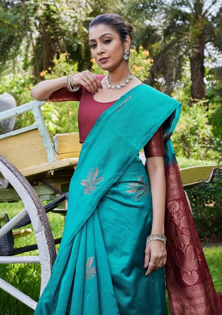 Rama Embroidery Silk Saree Set - Indya